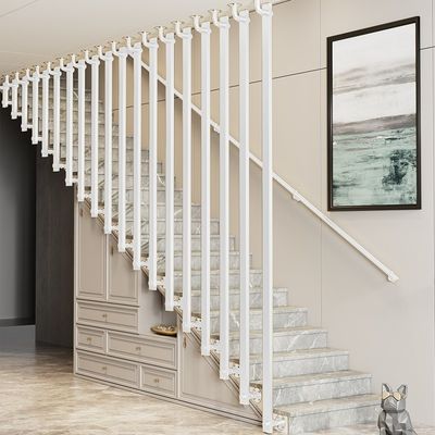 Pareti in alluminio per appartamenti moderni per scalinate a balustrade in ferro battuto