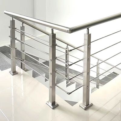 Appartamento Interni Prefabbricati Scale in ferro battuto Ringhiera Design moderno per appartamenti