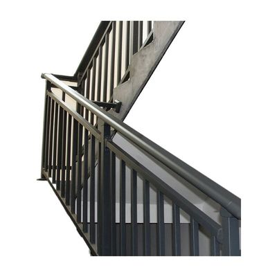 Maniglia di scala in vetro montata a parete con pilastri in acciaio inossidabile e design moderno