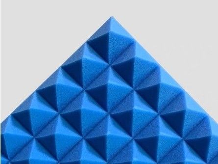 Pannelli di schiuma acustica a alta densità a piramide per l'assorbimento del suono negli uffici moderni