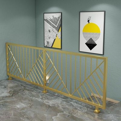 Barricata da giardino in metallo di design moderno per il montaggio a parete negli appartamenti