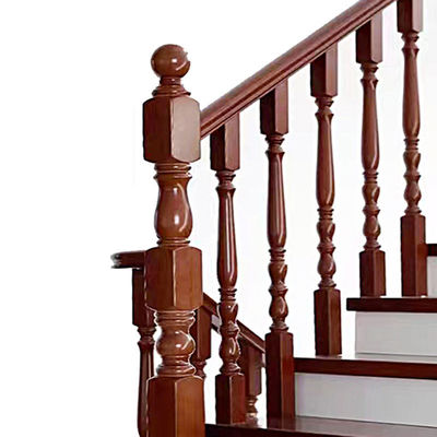 Moderno edificio per uffici di scalinata in legno decorativo ringhiera con baluster e mandrini