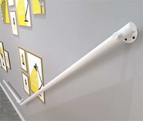 Design moderno contro il muro soffitto interno ringhiere per anziani scale di legno maniglie