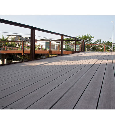 Pavimenti esterni in legno di pera con laminazione su entrambi i lati e plastica in PP