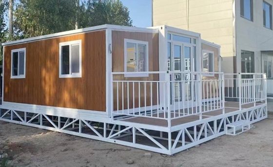 Facilità di assemblaggio Camere pieghevoli Case pronte per vivere Stile di design moderno Modellazione del tetto poligonale