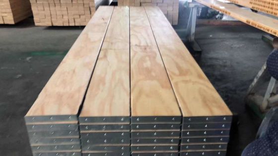 Fabbricazione a base di fibre sintetiche