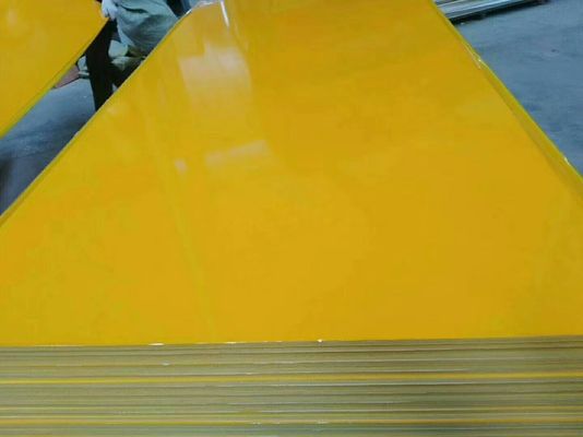 Indoor Chinese Supply PVC Foamed Board per la facile formazione in Burliness Garage Shed