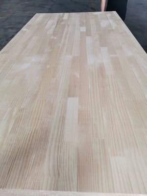 Moderno stile di design di legno di pino Finger Joint Board e competitivo per mobili interni