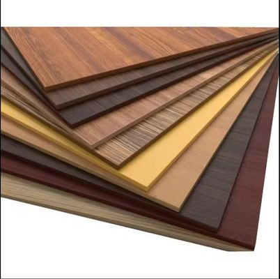 1220x2440 mm Legno compensato melammico non metallico bianco stratificato per mobili per appartamenti